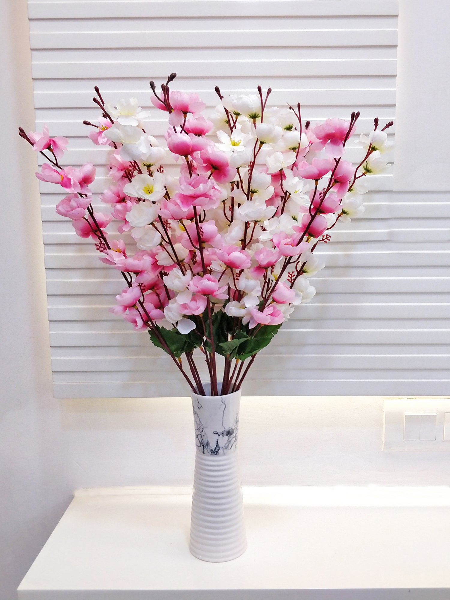 Wholesale Artificial Flowers: A Cost-Effective Solution for Businesses